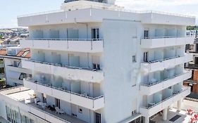 Nuovo HOTEL SETTIBI 20m dalla spiaggia